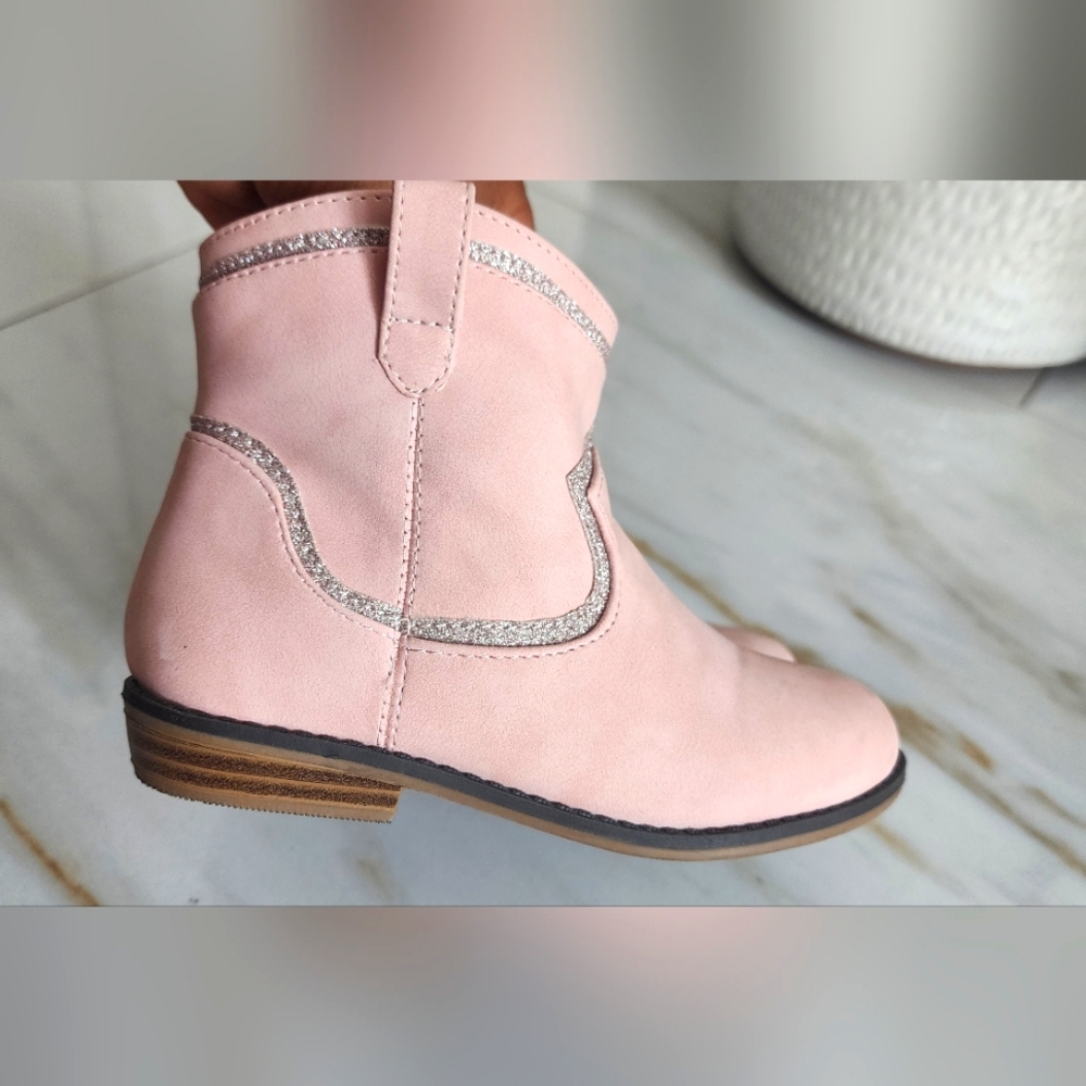 Pink girls cowgirl boots